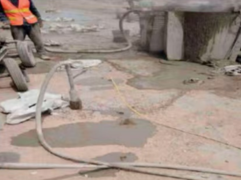 商水水泥混凝土路面板底注浆技术 路面脱空注浆整治方案